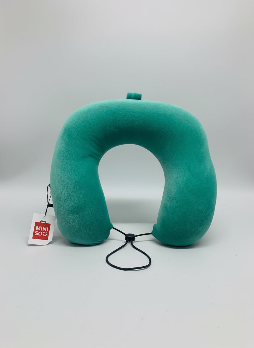 EH U Pillow navy" O circle Shape"