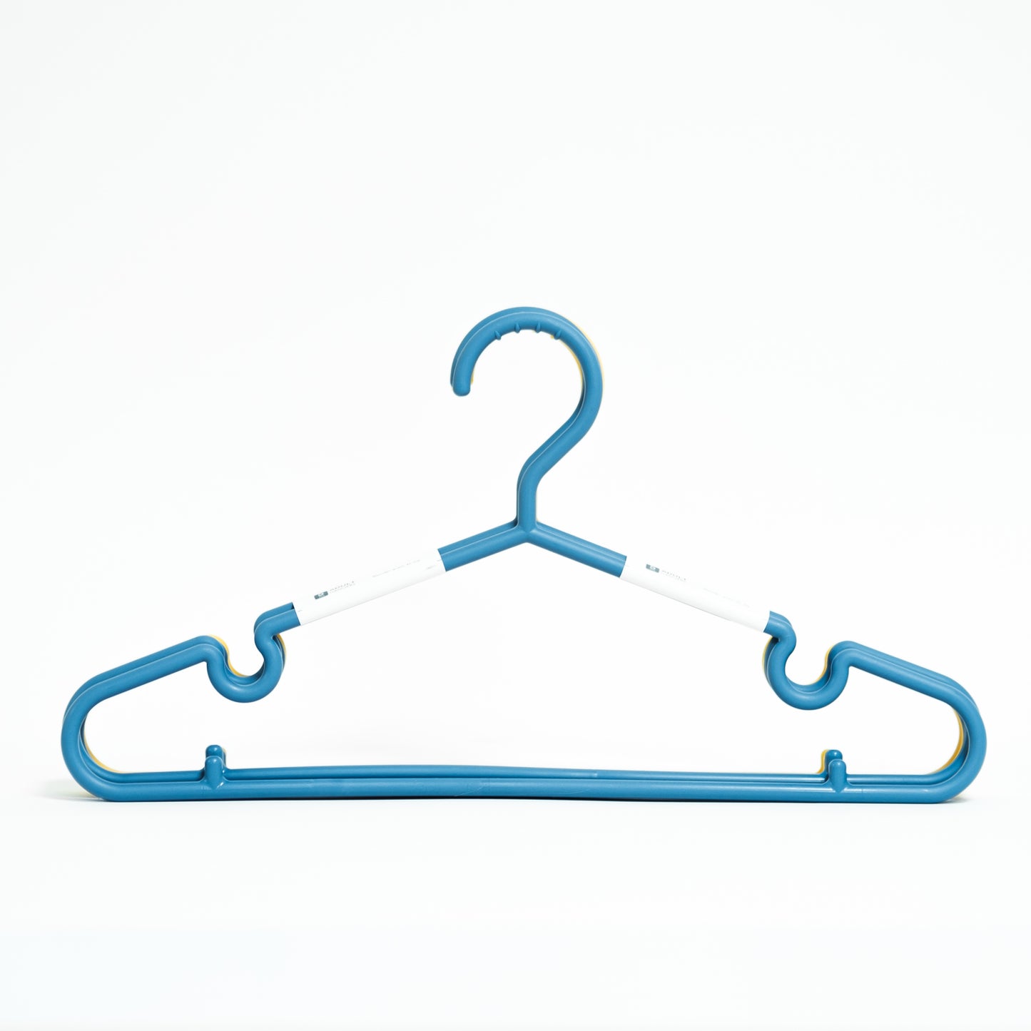 Colored plastic hanger 5-pack