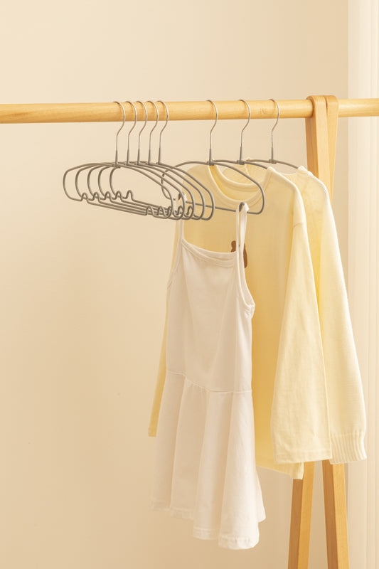 Plastic-Coated Kids' Hangers (8 pcs)(Coffee)