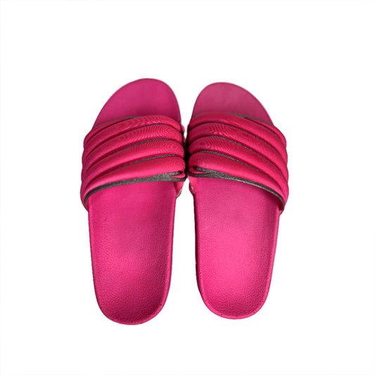 Glittry beachy slippers -38